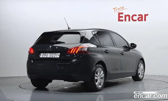 Peugeot 308 2016 1.6 автомат (гидро), миниатюра 2