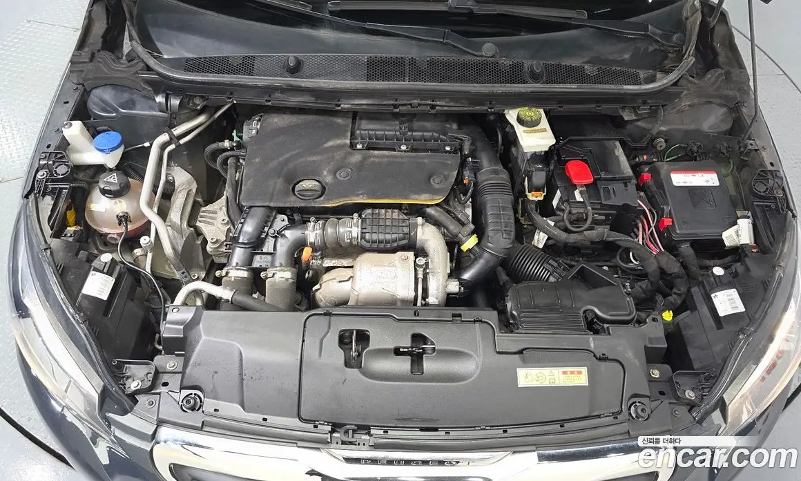 Peugeot 308 2016 1.6 автомат (гидро), фото 6
