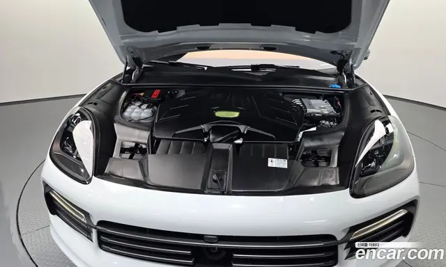 Porsche Cayenne 2023 3.0 автомат (гидро), миниатюра 5