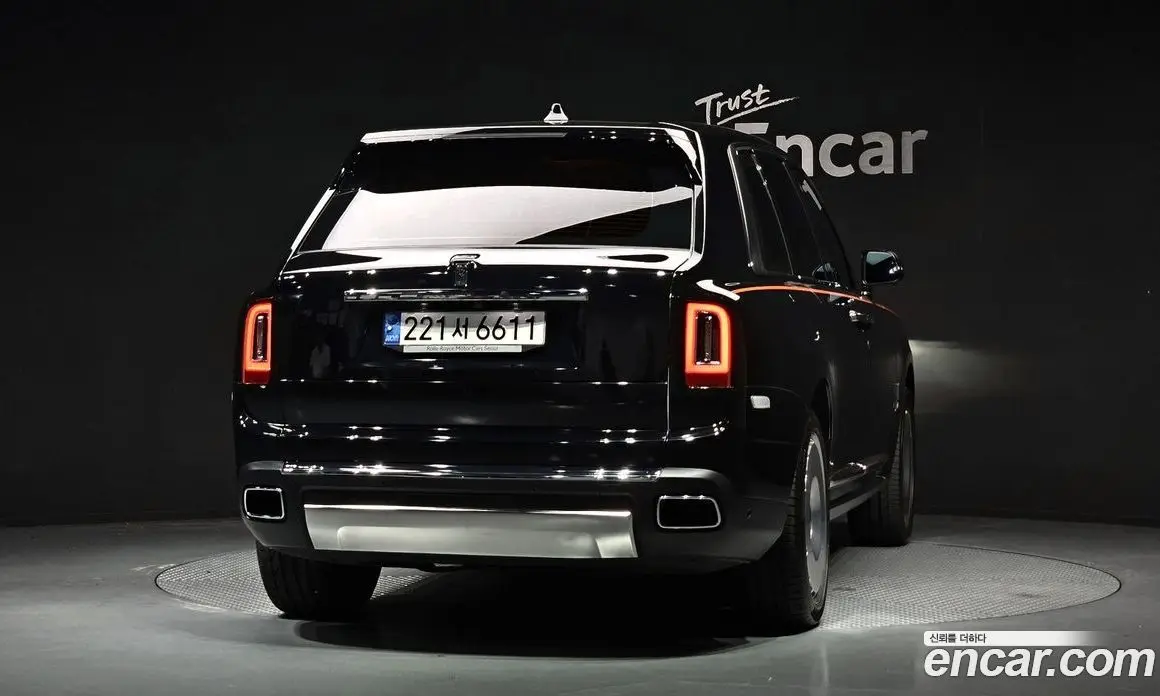 Rolls-Royce Cullinan 2022 6.7 автомат (гидро), фото 4 Rolls-Royce Cullinan 2022 6.7 автомат (гидро), фото 4