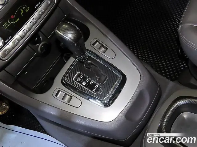 SsangYong Korando 2013 2.0 автомат (гидро), миниатюра 9