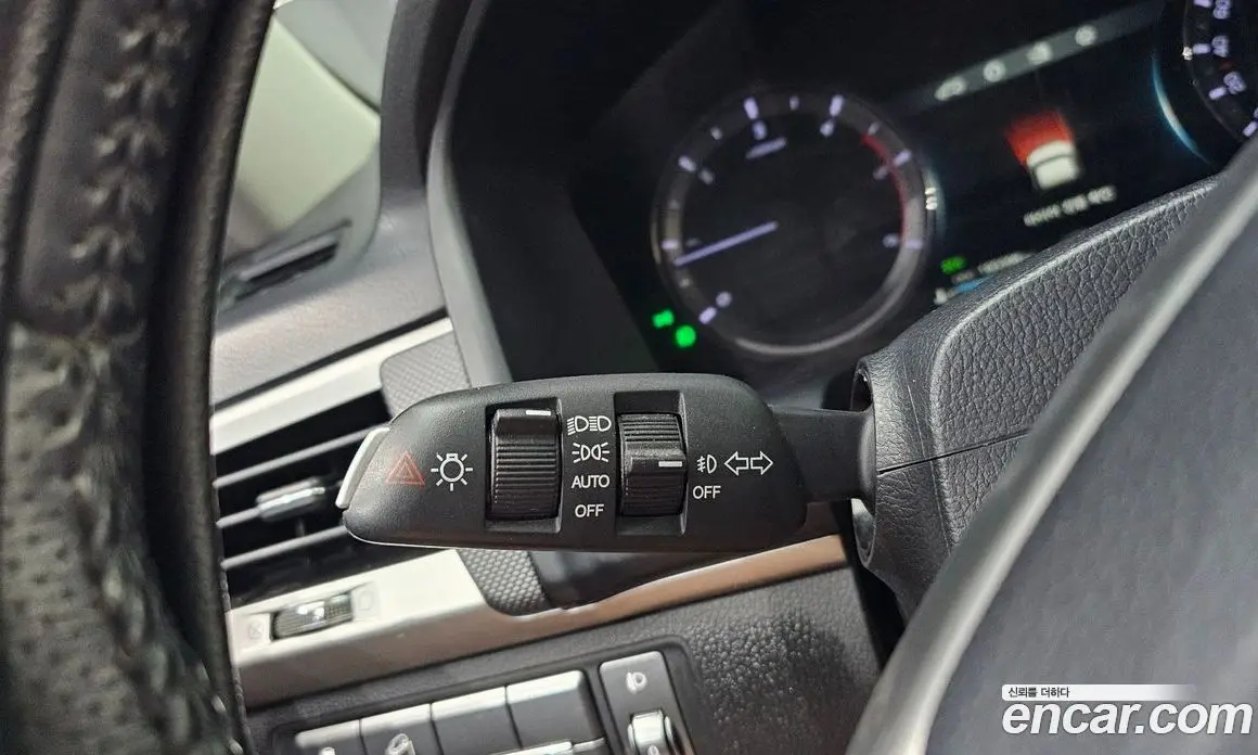 SsangYong Rexton 2018 2.2 автомат (гидро), фото 16