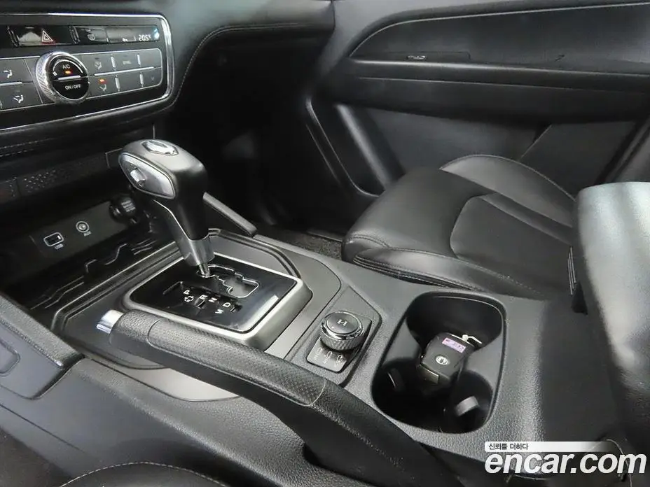 SsangYong Rexton 2019 2.2 автомат (гидро), фото 11