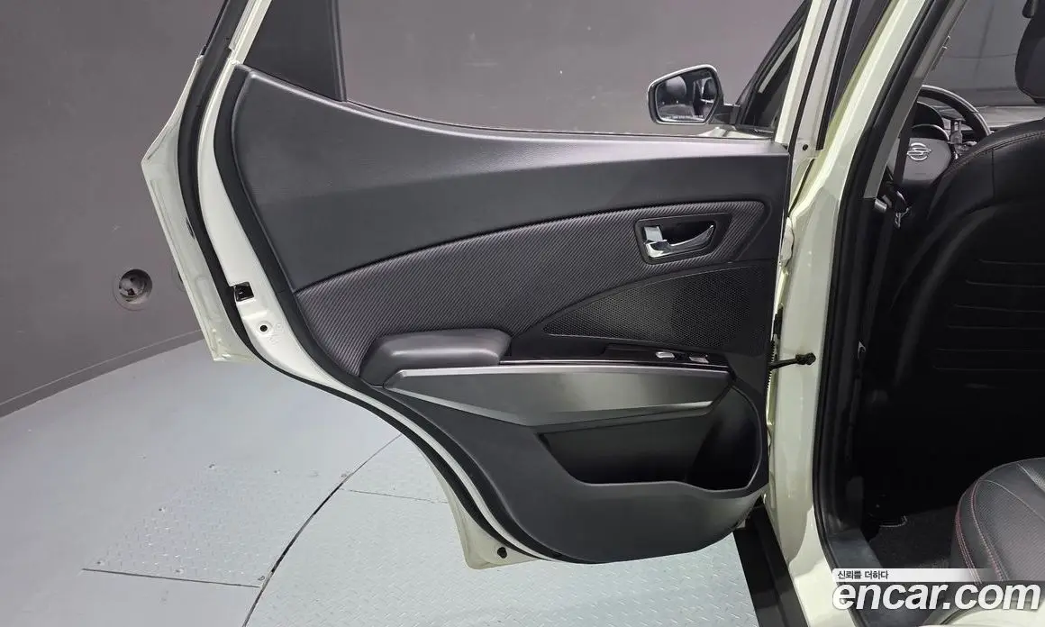 SsangYong TIBOLI 2016 1.6 автомат (гидро), фото 15