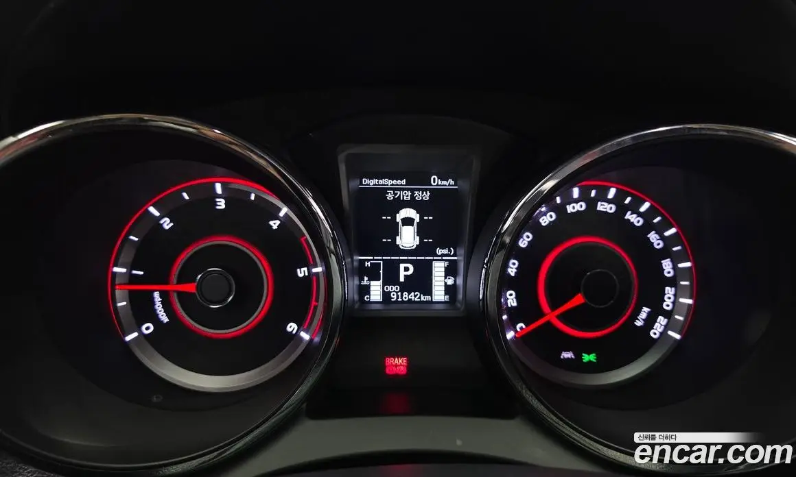 SsangYong TIBOLI 2017 1.6 автомат (гидро), фото 11