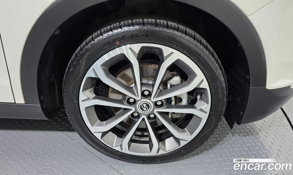 SsangYong TIBOLI 2017 1.6 автомат (гидро), фото 7