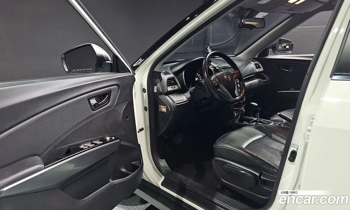 SsangYong TIBOLI 2017 1.6 автомат (гидро), фото 13