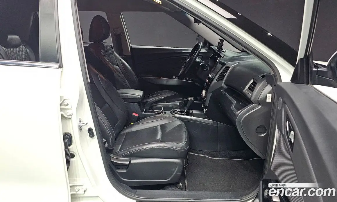 SsangYong TIBOLI 2017 1.6 автомат (гидро), фото 16