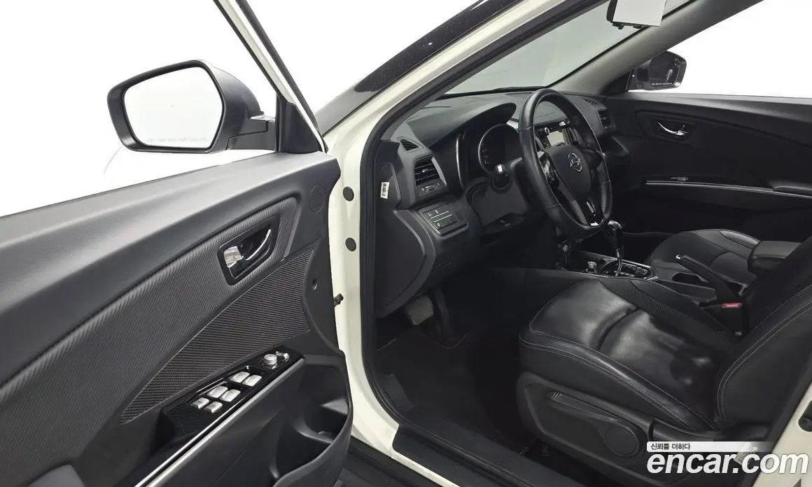 SsangYong TIBOLI 2017 1.6 автомат (гидро), фото 13