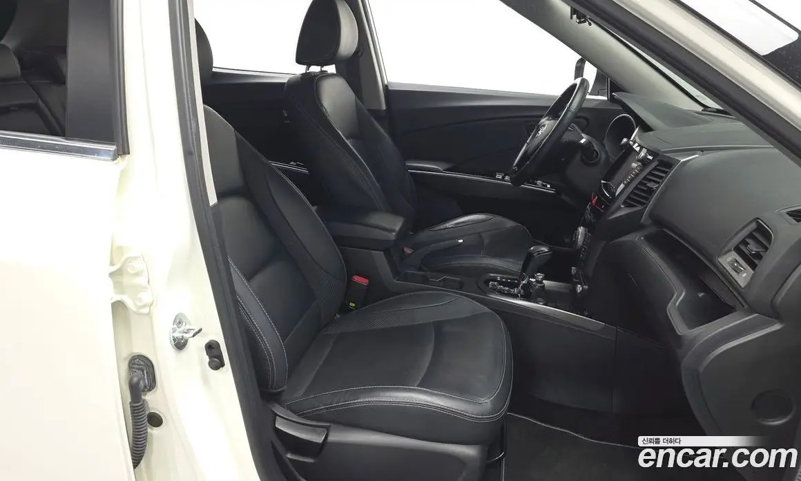 SsangYong TIBOLI 2017 1.6 автомат (гидро), фото 18