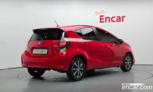 Toyota Prius 2020 1.5 автомат (гидро), миниатюра 2 Toyota Prius 2020 1.5 автомат (гидро), миниатюра 2