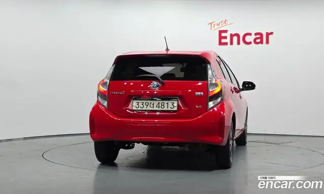 Toyota Prius 2020 1.5 автомат (гидро), миниатюра 4 Toyota Prius 2020 1.5 автомат (гидро), миниатюра 4