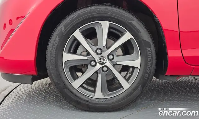 Toyota Prius 2020 1.5 автомат (гидро), миниатюра 5 Toyota Prius 2020 1.5 автомат (гидро), миниатюра 5