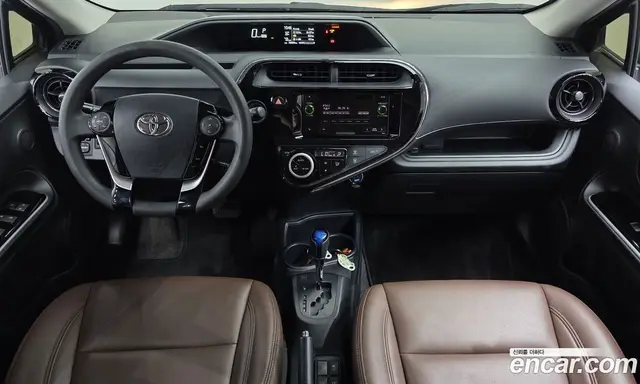 Toyota Prius 2020 1.5 автомат (гидро), миниатюра 7 Toyota Prius 2020 1.5 автомат (гидро), миниатюра 7