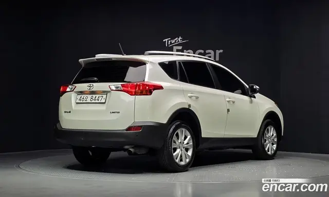Toyota RAV4 2014 2.5 автомат (гидро), миниатюра 2 Toyota RAV4 2014 2.5 автомат (гидро), миниатюра 2
