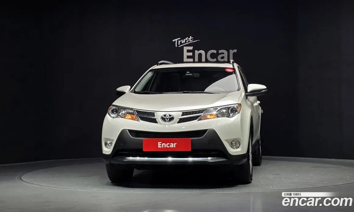 Toyota RAV4 2014 2.5 автомат (гидро), фото 3 Toyota RAV4 2014 2.5 автомат (гидро), фото 3