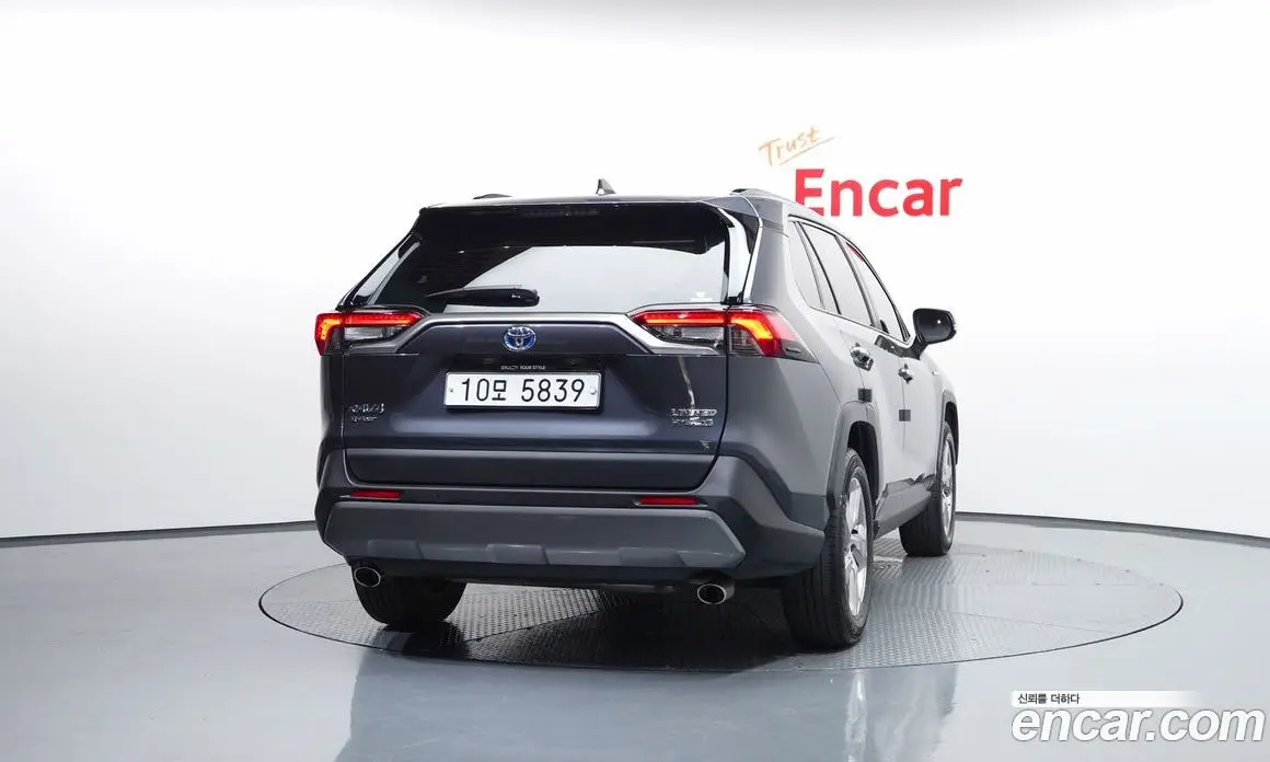 Toyota RAV4 2019 2.5 автомат (гидро), фото 4 Toyota RAV4 2019 2.5 автомат (гидро), фото 4
