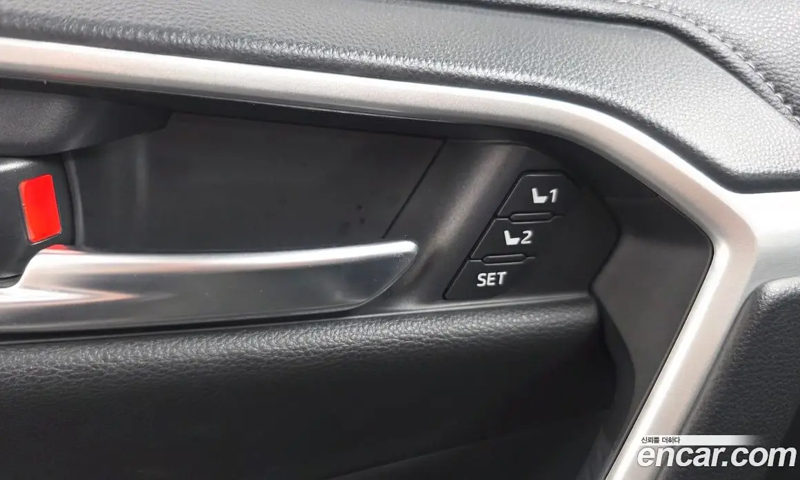 Toyota RAV4 2019 2.5 автомат (гидро), фото 33 Toyota RAV4 2019 2.5 автомат (гидро), фото 33