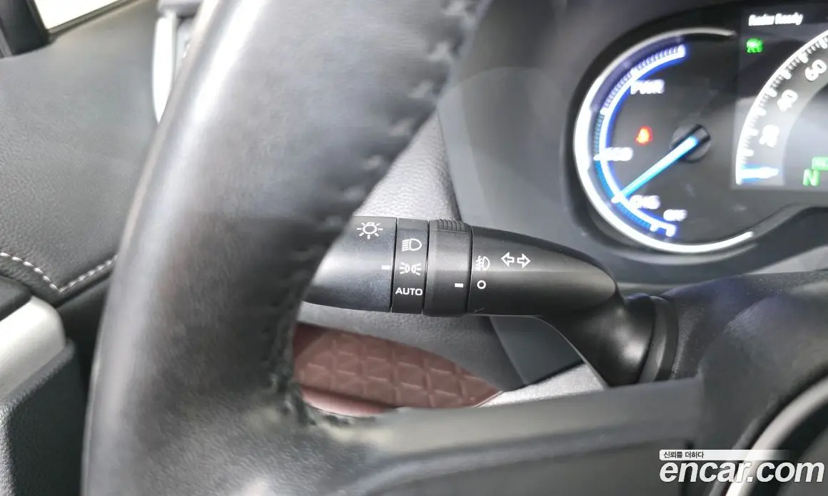Toyota RAV4 2019 2.5 автомат (гидро), фото 34 Toyota RAV4 2019 2.5 автомат (гидро), фото 34
