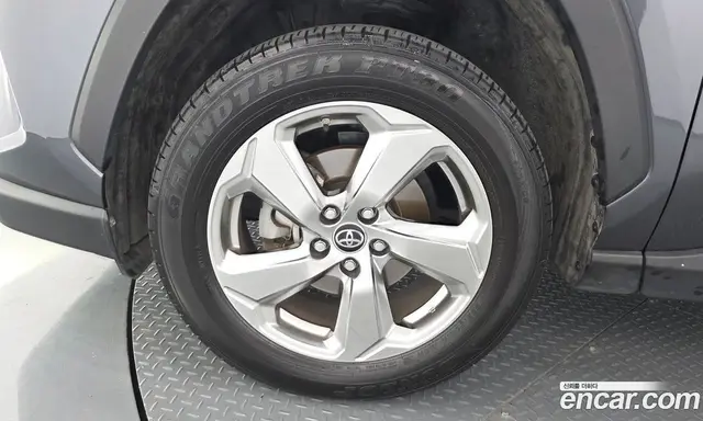 Toyota RAV4 2019 2.5 автомат (гидро), миниатюра 5 Toyota RAV4 2019 2.5 автомат (гидро), миниатюра 5