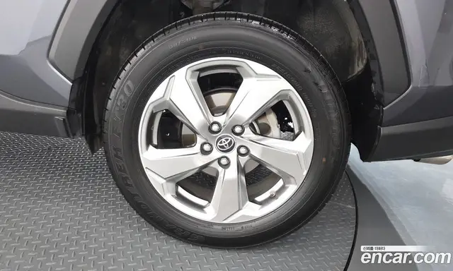 Toyota RAV4 2019 2.5 автомат (гидро), миниатюра 7 Toyota RAV4 2019 2.5 автомат (гидро), миниатюра 7