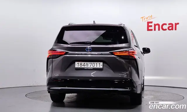 Toyota Sienna 2021 2.5 автомат (гидро), миниатюра 4 Toyota Sienna 2021 2.5 автомат (гидро), миниатюра 4