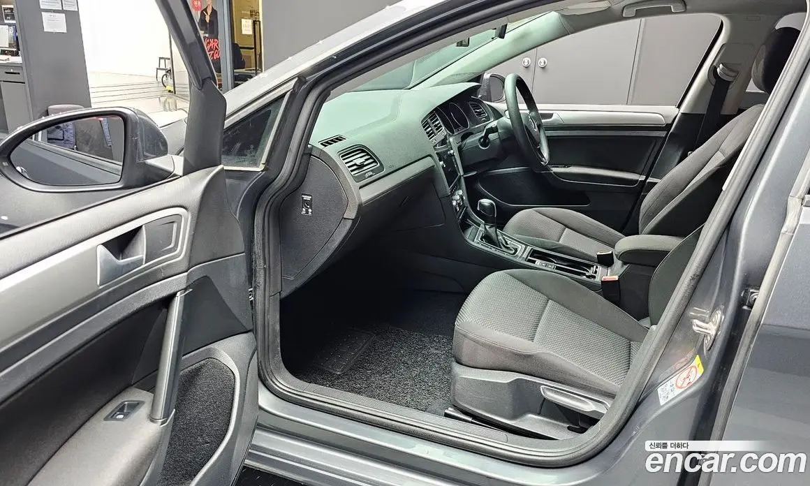 Volkswagen Golf 2017 1.4 автомат (гидро), фото 11