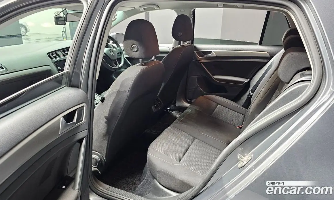 Volkswagen Golf 2017 1.4 автомат (гидро), фото 12