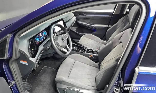 Volkswagen Golf 2023 2.0 автомат (гидро), миниатюра 10