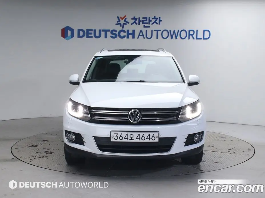 Volkswagen Tiguan 2015 2.0 автомат (гидро), фото 3