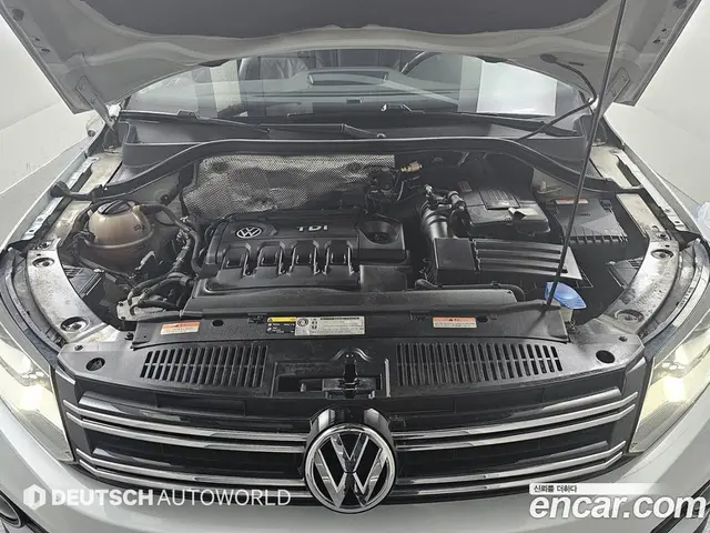 Volkswagen Tiguan 2015 2.0 автомат (гидро), миниатюра 6