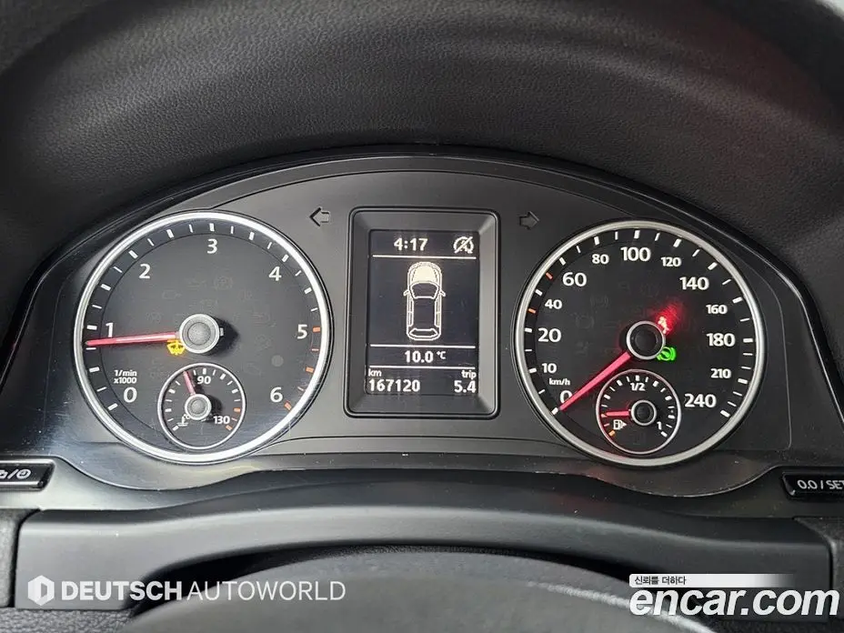 Volkswagen Tiguan 2015 2.0 автомат (гидро), фото 8
