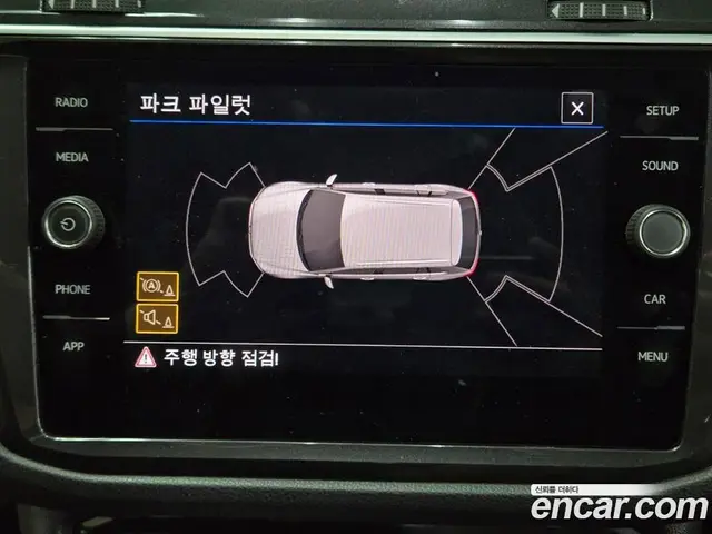 Volkswagen Tiguan 2018 2.0 автомат (гидро), миниатюра 11