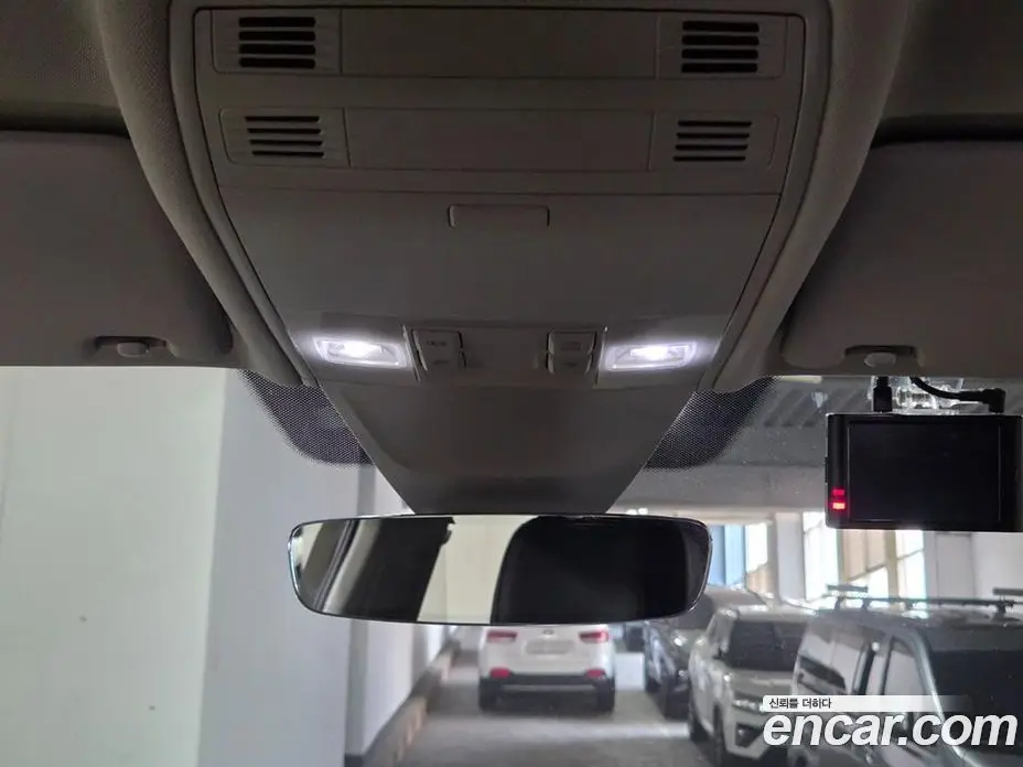 Volkswagen Tiguan 2018 2.0 автомат (гидро), фото 16