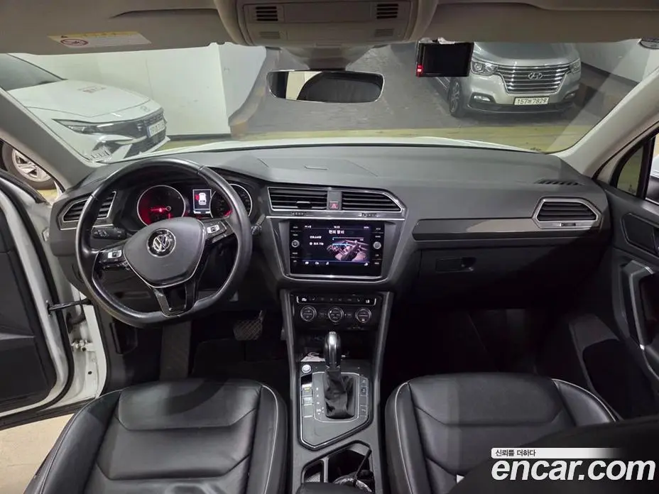 Volkswagen Tiguan 2018 2.0 автомат (гидро), фото 8