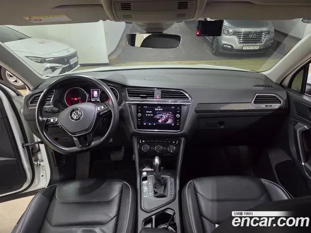 Volkswagen Tiguan 2018 2.0 автомат (гидро), миниатюра 8