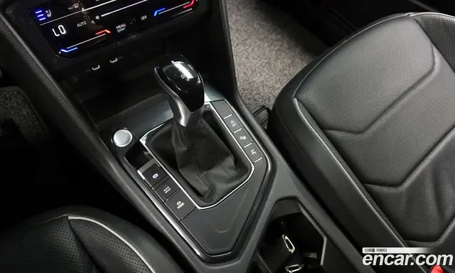 Volkswagen Tiguan 2022 2.0 автомат (гидро), миниатюра 12