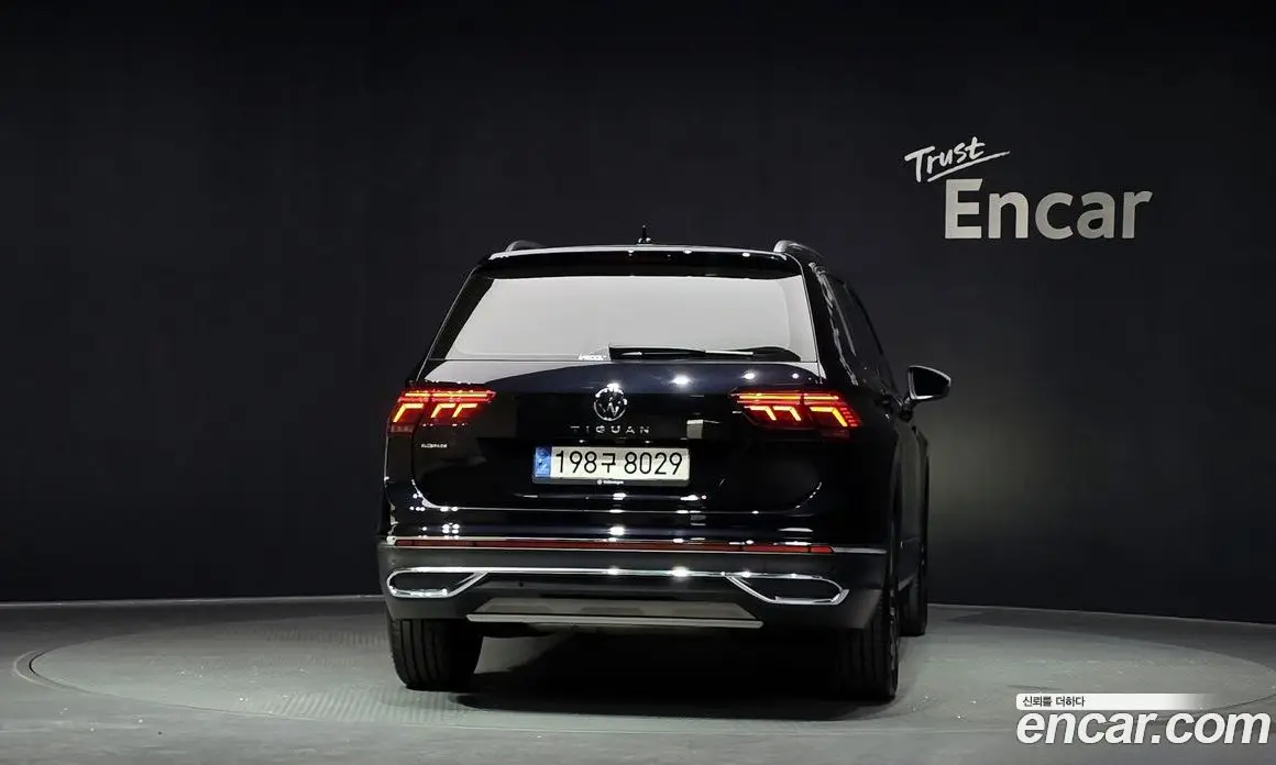 Volkswagen Tiguan 2022 2.0 автомат (гидро), фото 4