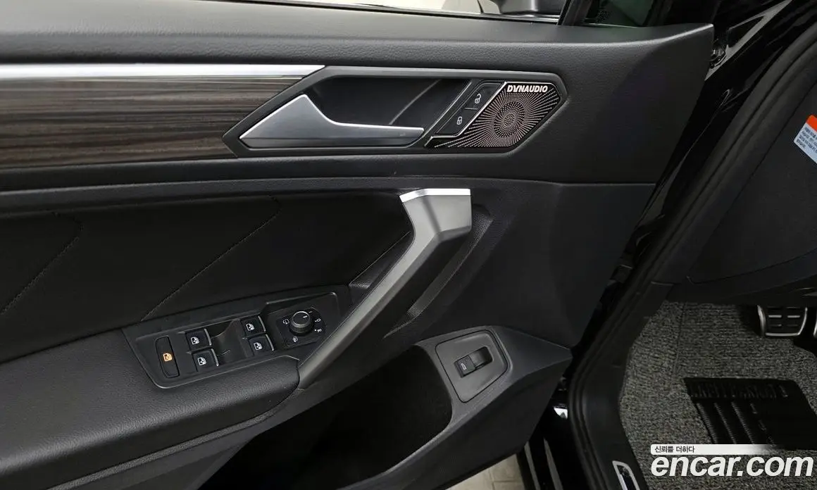 Volkswagen Tiguan 2022 2.0 автомат (гидро), фото 32