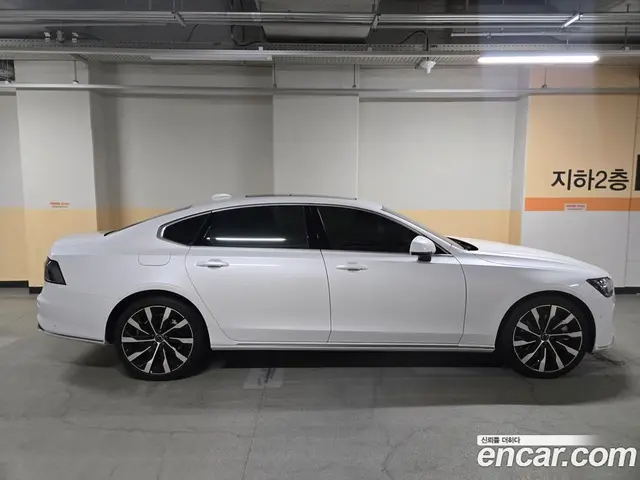Volvo S90 2026 2.0 автомат (гидро), миниатюра 5