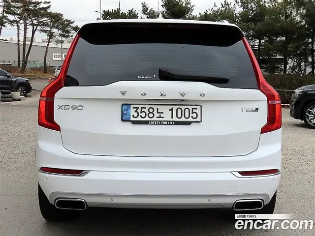 Volvo XC90 2019 2.0 автомат (гидро), миниатюра 4