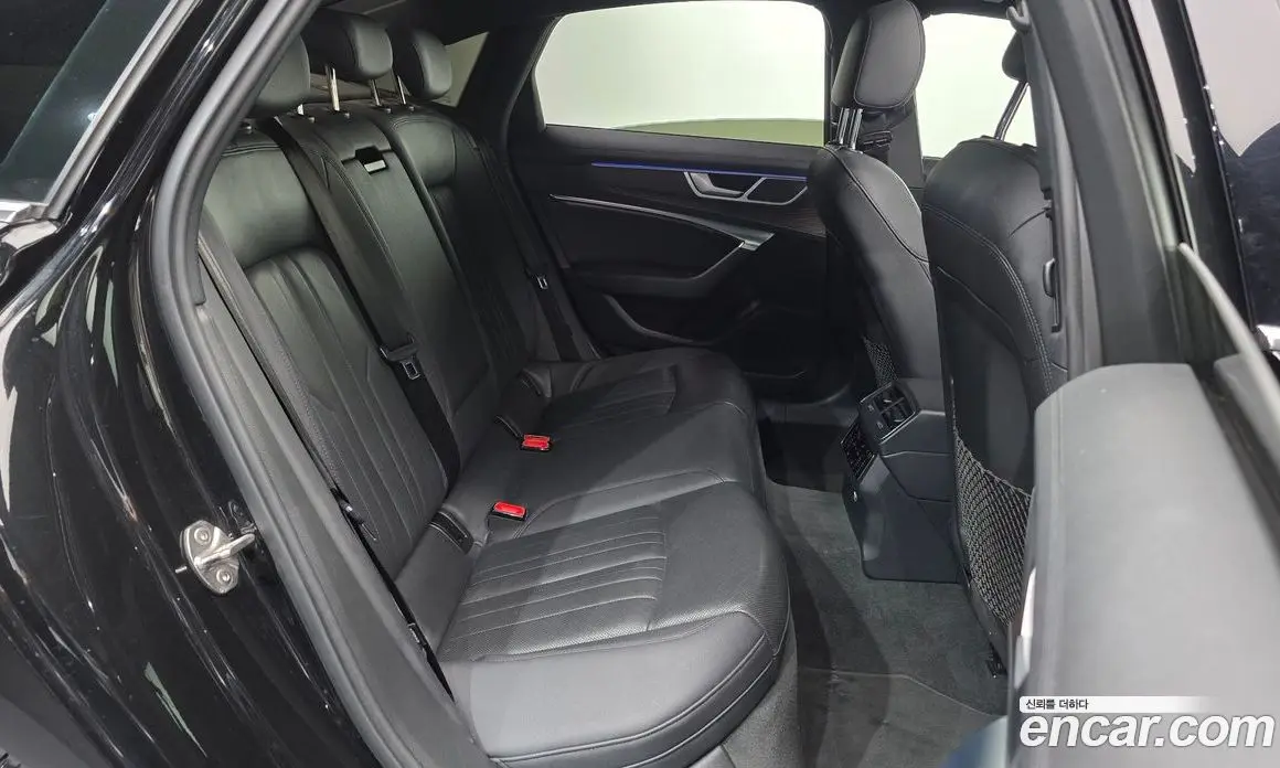 Audi A6 2019 2.0 автомат (гидро), фото 12