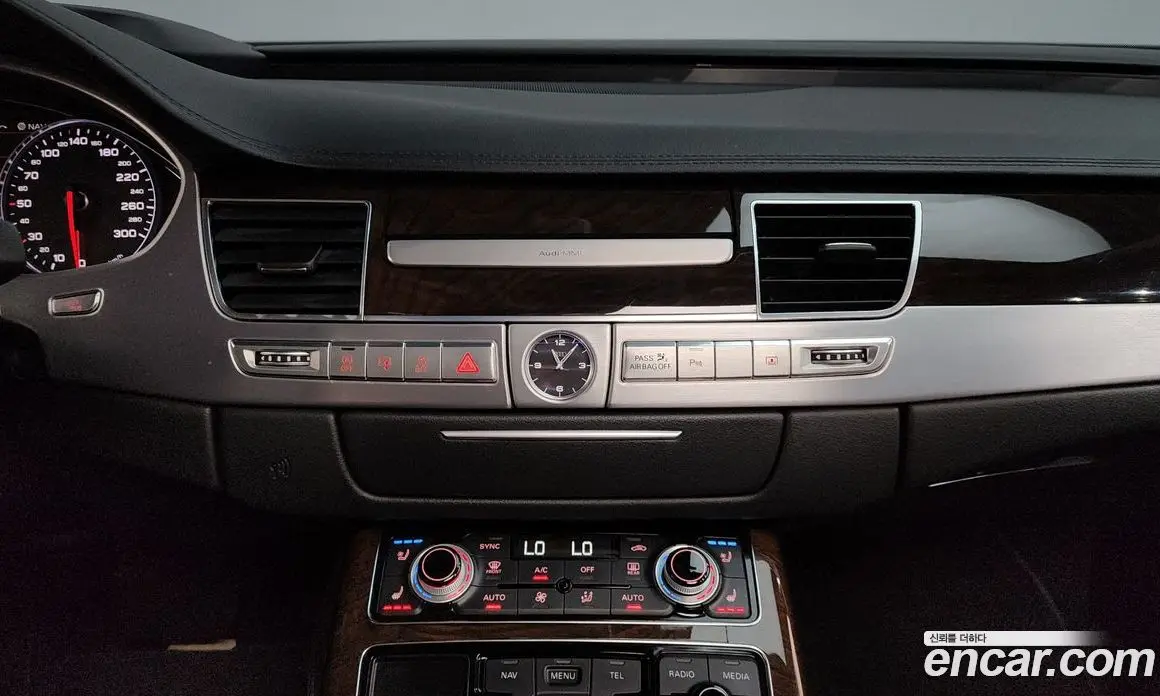 Audi A8 2015 4.1 автомат (гидро), фото 13