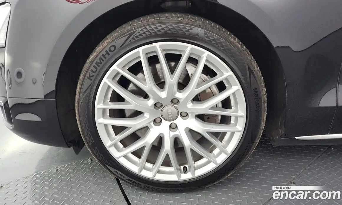 Audi A8 2015 4.1 автомат (гидро), фото 5