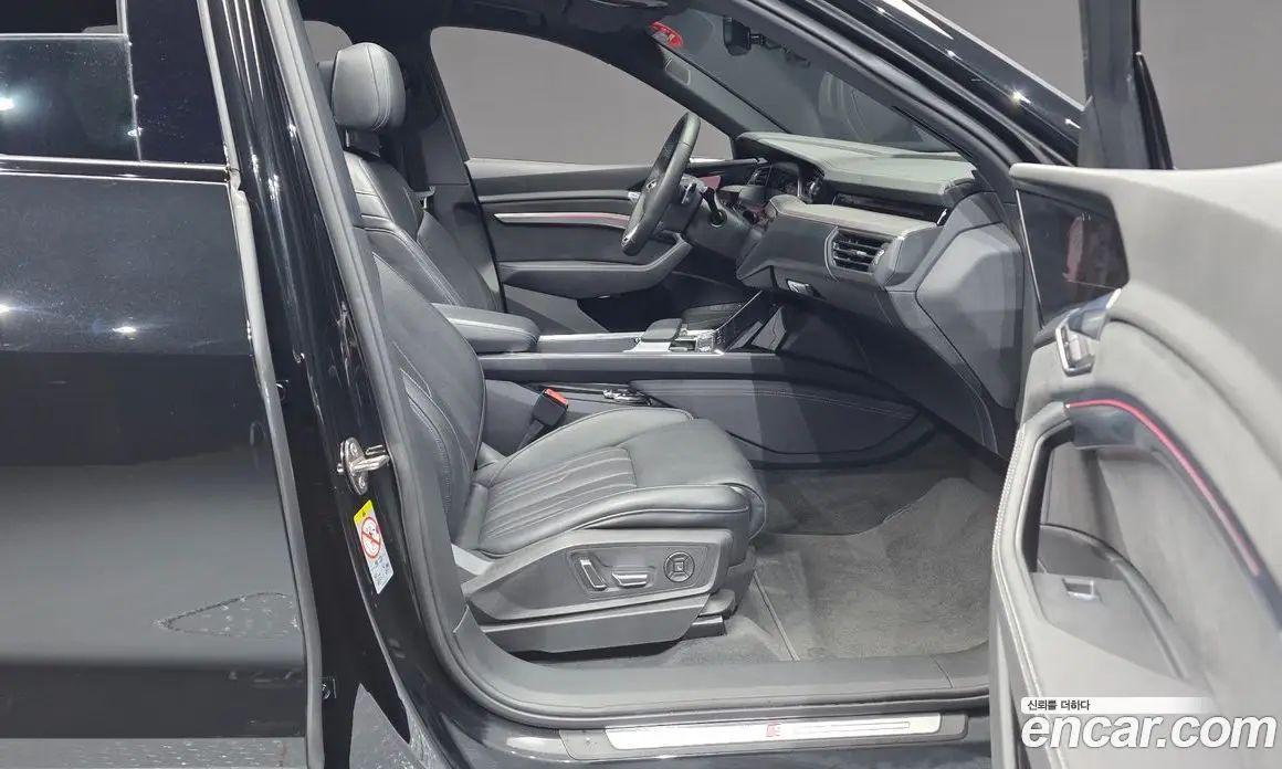 Audi e-tron 2022 0.2 автомат (гидро), фото 16