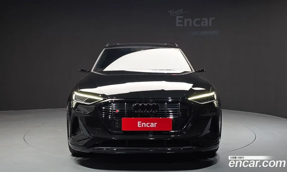 Audi e-tron 2022 0.2 автомат (гидро), фото 3