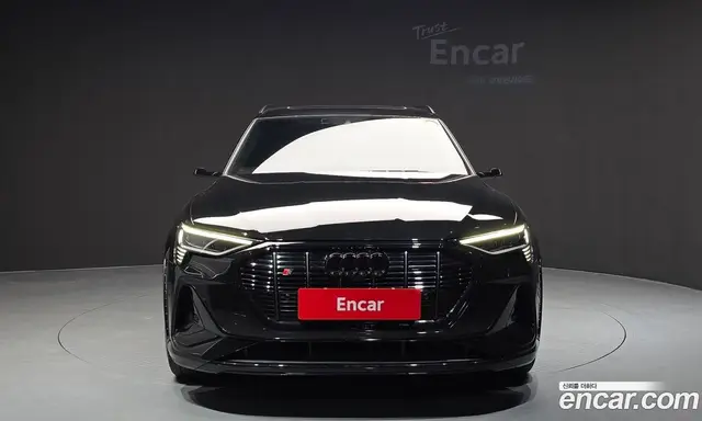 Audi e-tron 2022 0.2 автомат (гидро), миниатюра 3
