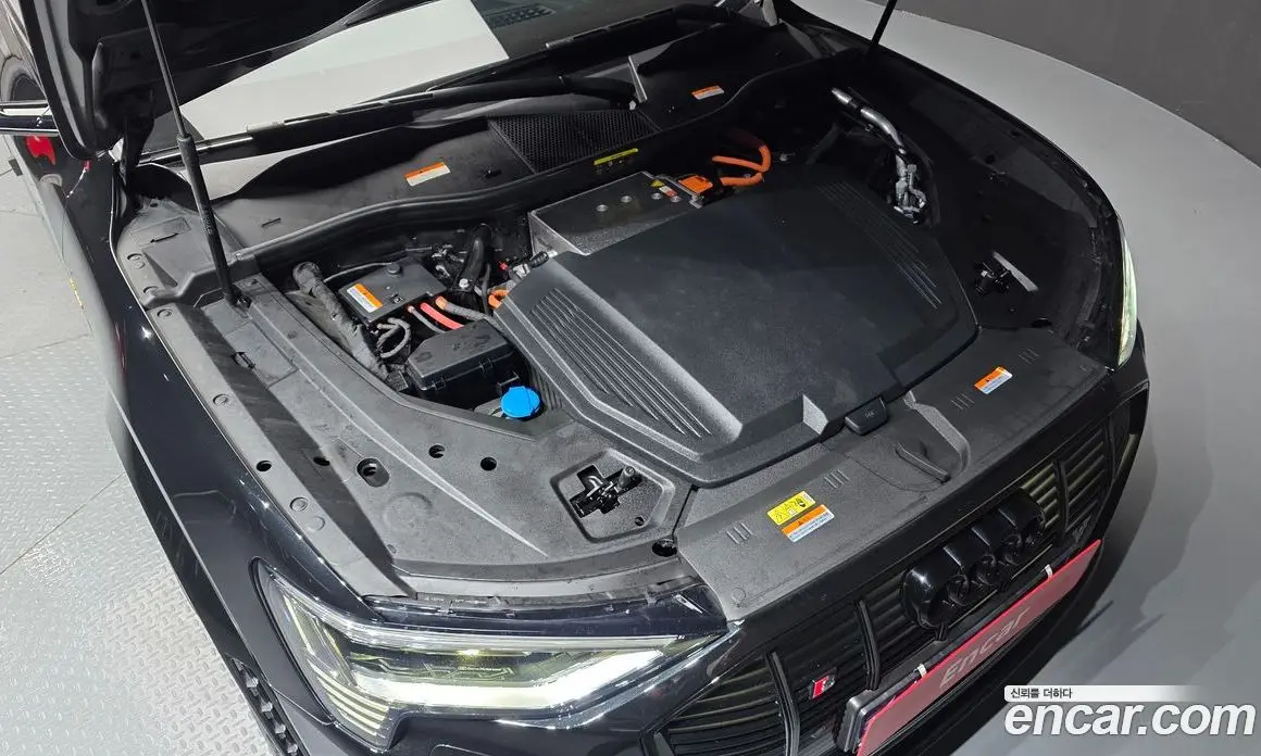 Audi e-tron 2022 0.2 автомат (гидро), фото 6