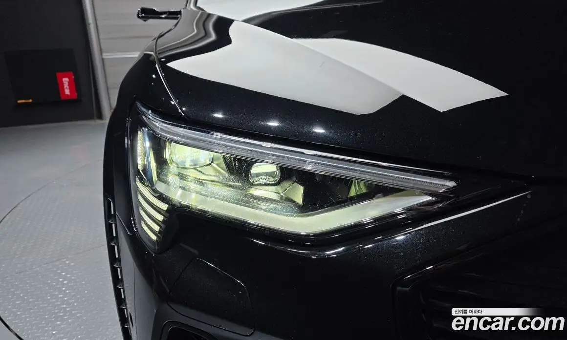 Audi e-tron 2022 0.2 автомат (гидро), фото 8