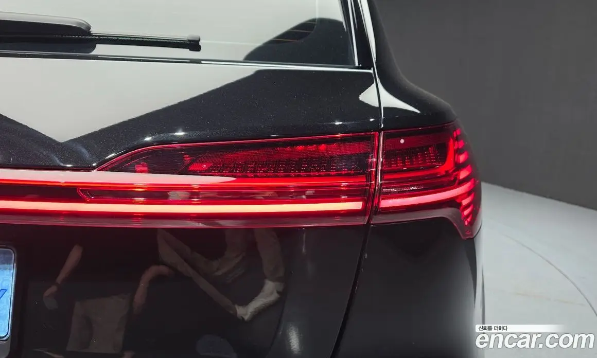 Audi e-tron 2022 0.2 автомат (гидро), фото 9